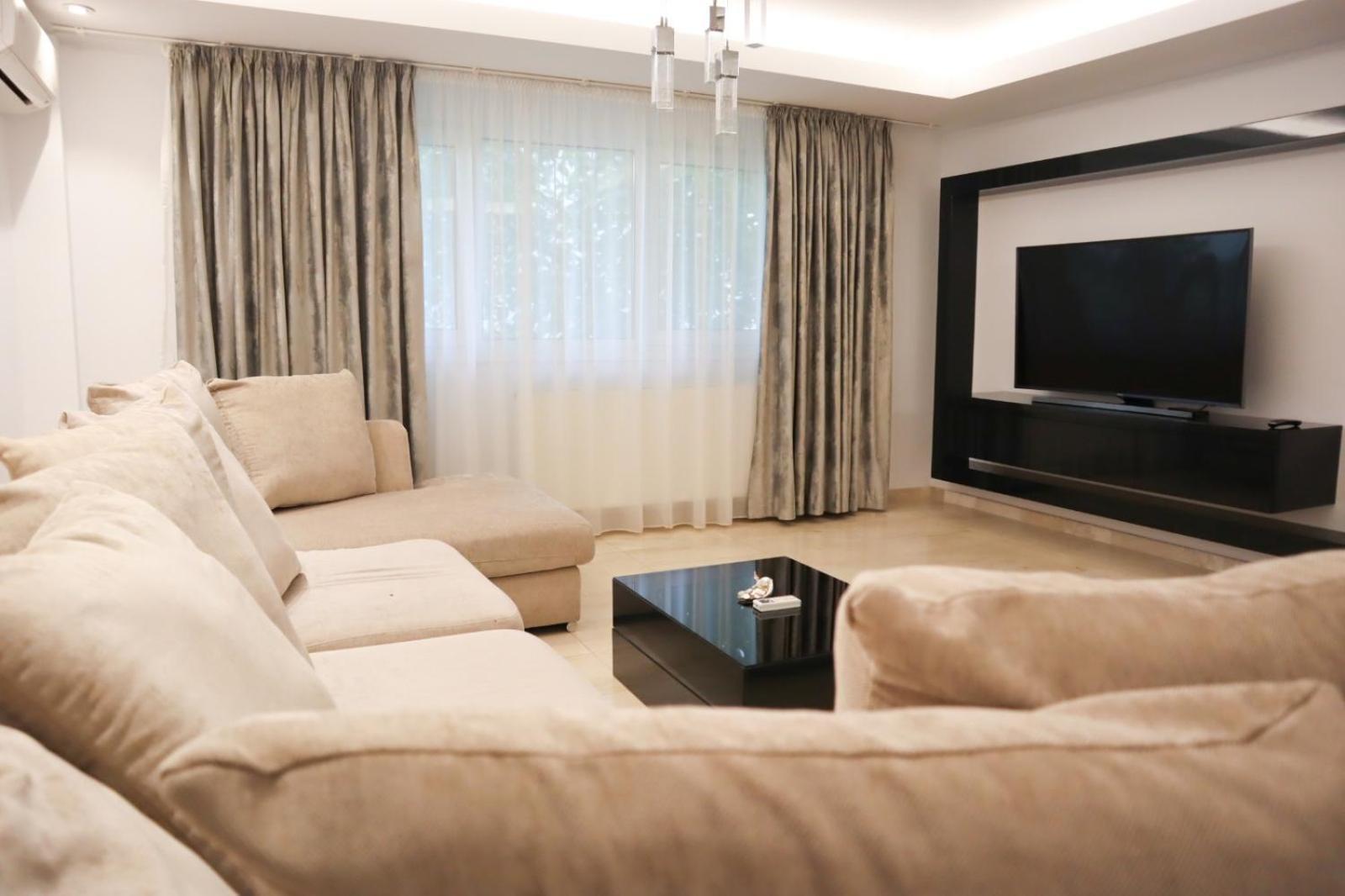 Central Apartament Bulevardul Decebal Bukarest Exteriör bild